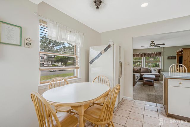 2 Orchid Place, Middlesex, NJ 08846