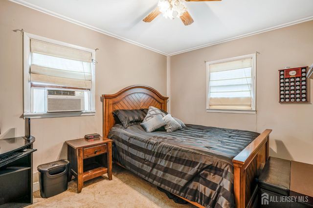 2 Orchid Place, Middlesex, NJ 08846