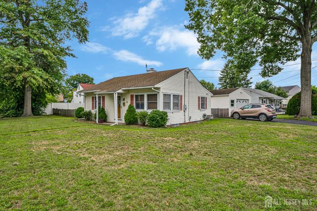 2 Orchid Place, Middlesex, NJ 08846