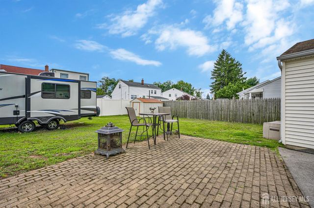 2 Orchid Place, Middlesex, NJ 08846