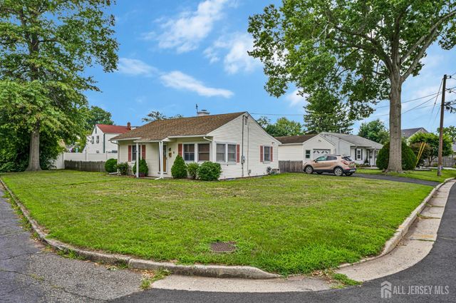 2 Orchid Place, Middlesex, NJ 08846
