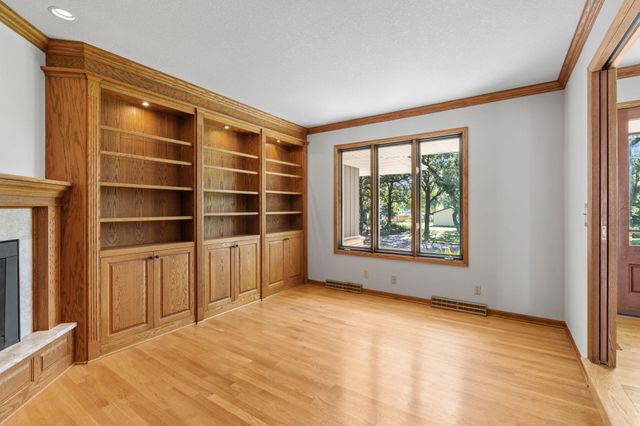 5010 Diane Drive, Minnetonka, MN 55343