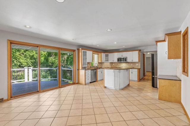 5010 Diane Drive, Minnetonka, MN 55343