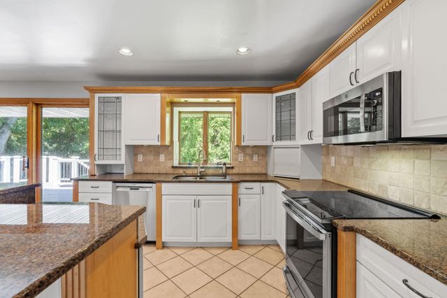 5010 Diane Drive, Minnetonka, MN 55343