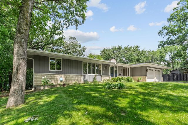 5010 Diane Drive, Minnetonka, MN 55343