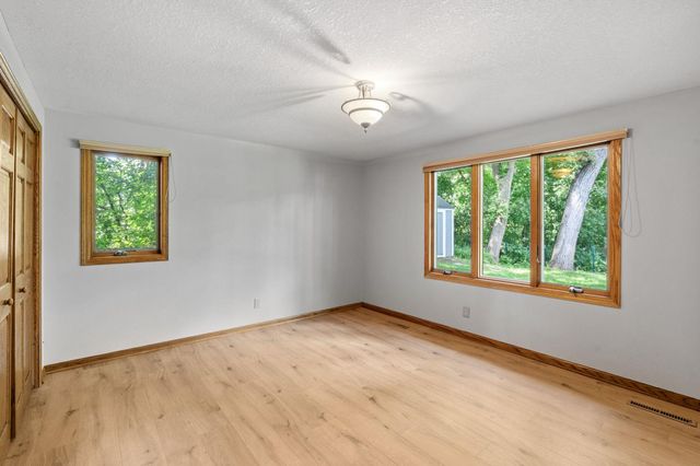 5010 Diane Drive, Minnetonka, MN 55343
