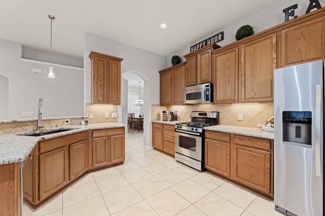 925 Cascade Drive, Fairview, TX 75069