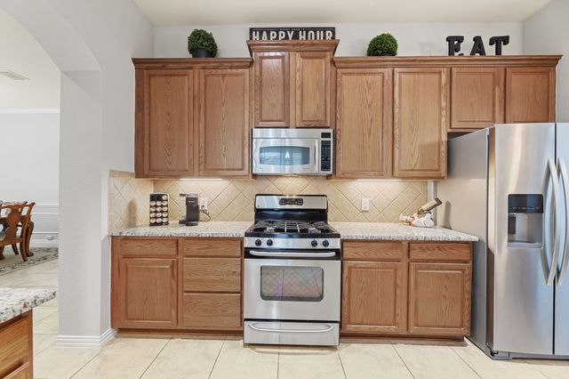 925 Cascade Drive, Fairview, TX 75069