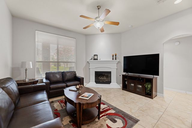 925 Cascade Drive, Fairview, TX 75069