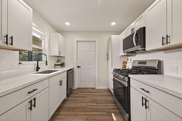 264 Parker Road, Houston, TX 77076