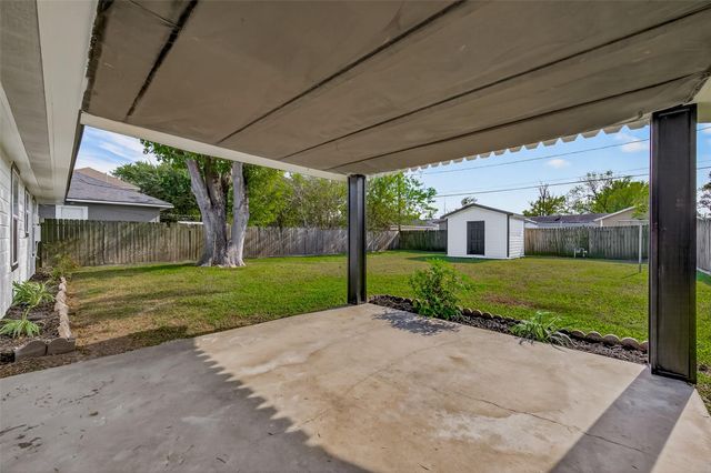 264 Parker Road, Houston, TX 77076