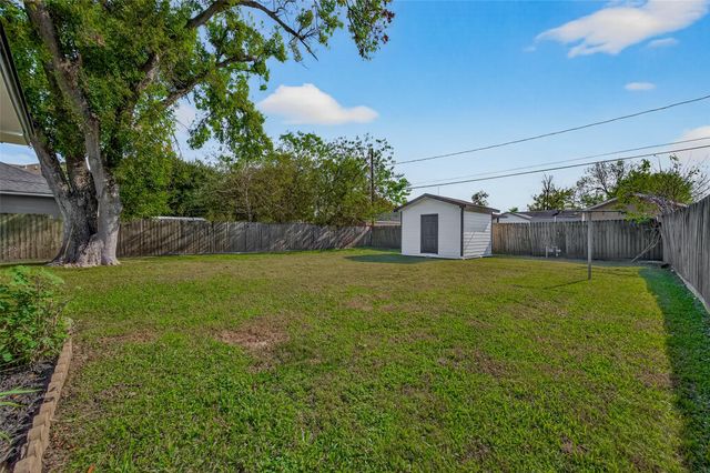 264 Parker Road, Houston, TX 77076