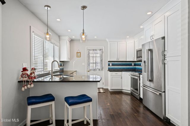 57 Bridle Path, Colonie, NY 12205