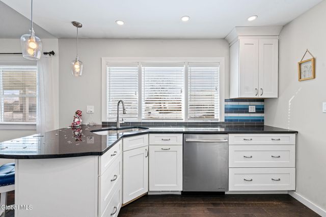 57 Bridle Path, Colonie, NY 12205