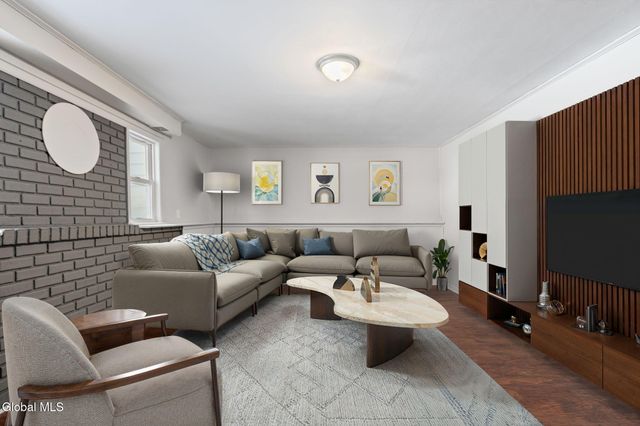 57 Bridle Path, Colonie, NY 12205