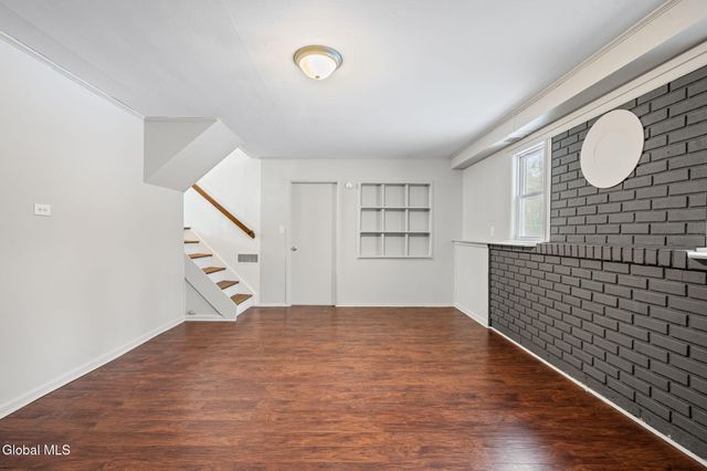 57 Bridle Path, Colonie, NY 12205