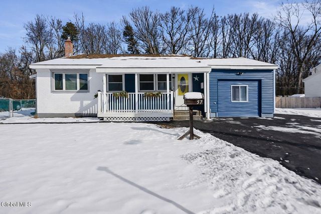 57 Bridle Path, Colonie, NY 12205