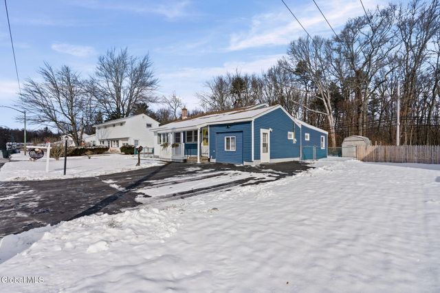 57 Bridle Path, Colonie, NY 12205