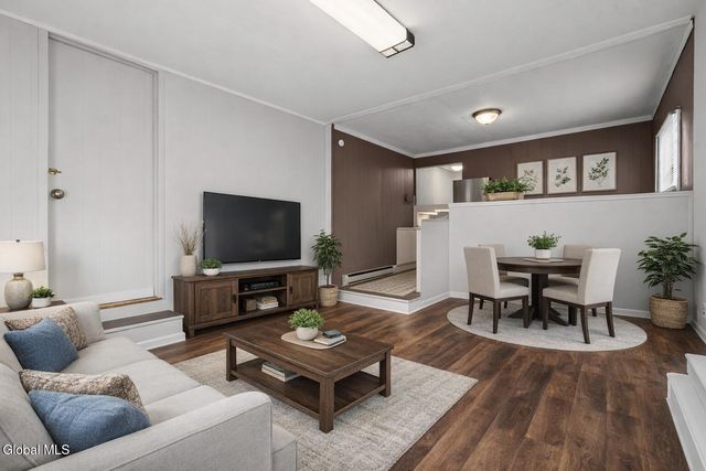 57 Bridle Path, Colonie, NY 12205