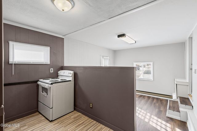 57 Bridle Path, Colonie, NY 12205