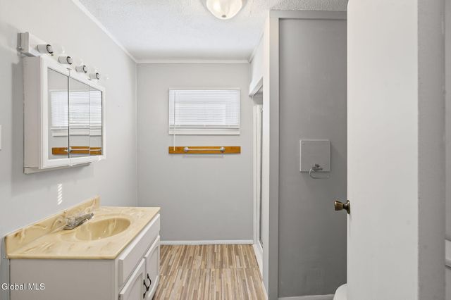 57 Bridle Path, Colonie, NY 12205