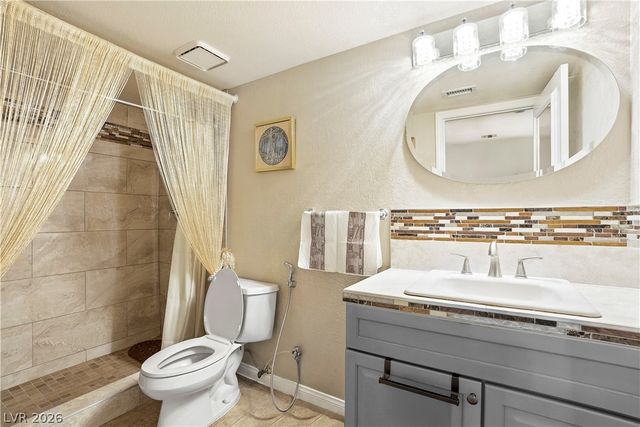 26 Princeville Lane, Las Vegas, NV 89113