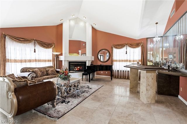 26 Princeville Lane, Las Vegas, NV 89113