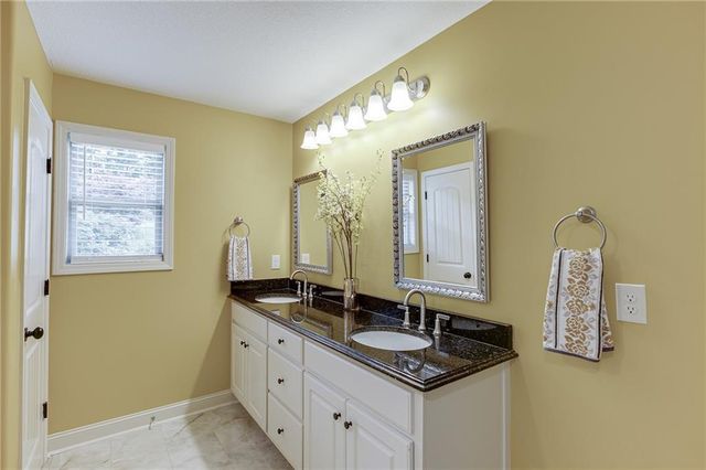 810 Brandon Drive, Winder, GA 30680