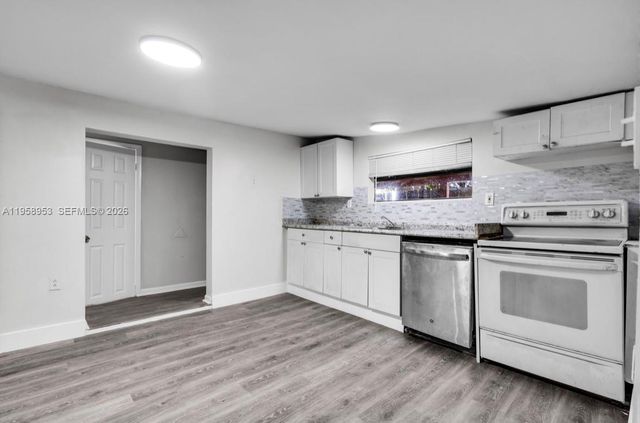 914 NW 80th St 1, Miami, FL 33150