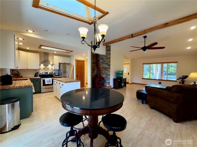 471 Kloshe Court SE, Ocean Shores, WA 98569