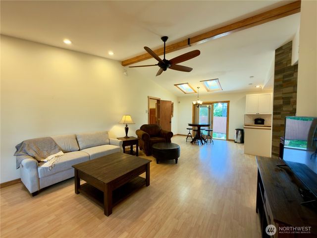 471 Kloshe Court SE, Ocean Shores, WA 98569