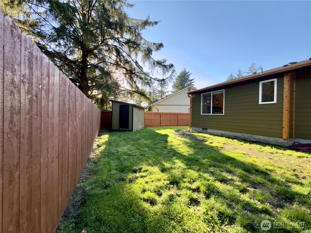 471 Kloshe Court SE, Ocean Shores, WA 98569