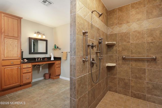 124 Princess Anne Drive, Freehold, NJ 07728