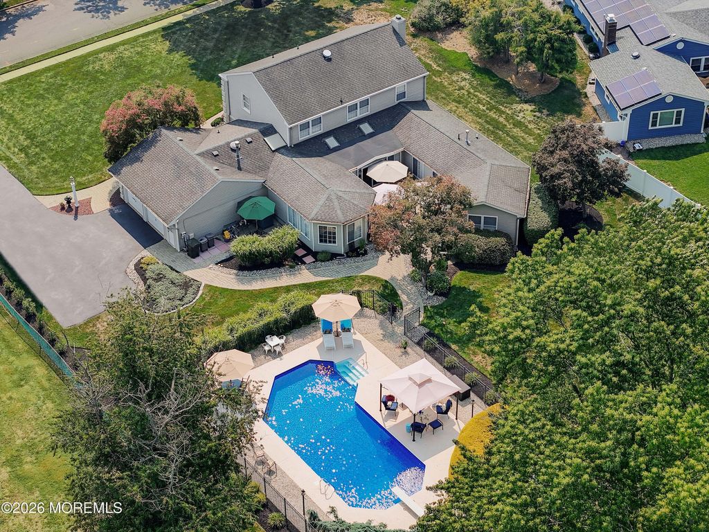 124 Princess Anne Drive, Freehold, NJ 07728