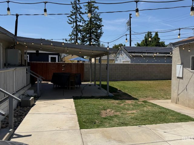 2616 Cherry Street, Bakersfield, CA 93304