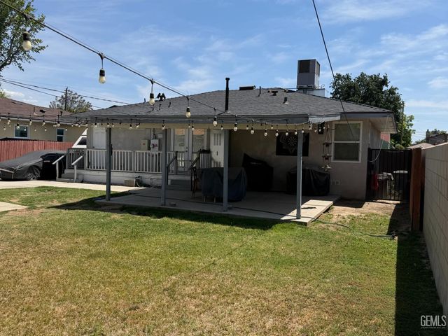 2616 Cherry Street, Bakersfield, CA 93304