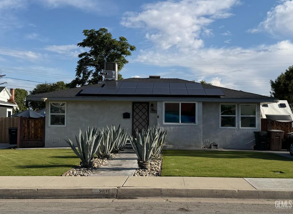 2616 Cherry Street, Bakersfield, CA 93304