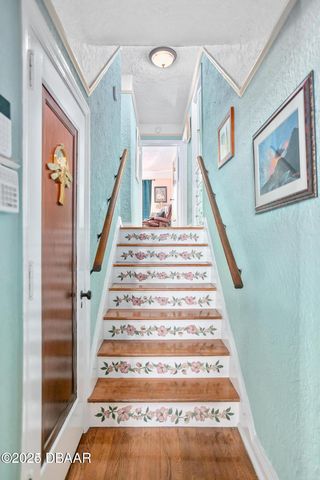 330 Bostwick Avenue, Daytona Beach, FL 32118