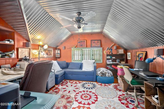 330 Bostwick Avenue, Daytona Beach, FL 32118