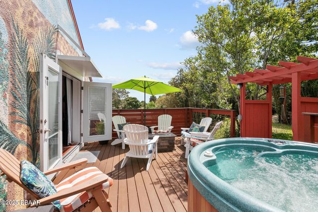 330 Bostwick Avenue, Daytona Beach, FL 32118