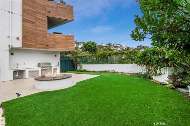 3920 E Coast Highway, Corona Del Mar, CA 92625