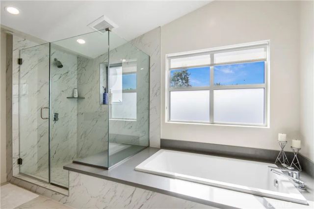3920 E Coast Highway, Corona Del Mar, CA 92625