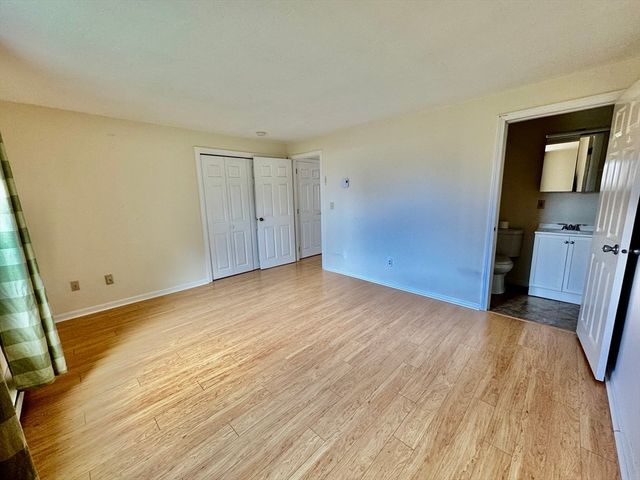 775 West Main St 5, Barnstable, MA 02601