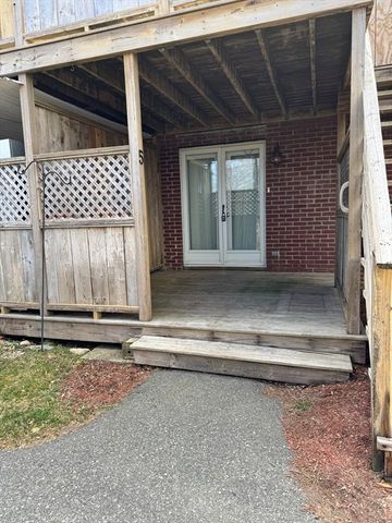 775 West Main St 5, Barnstable, MA 02601