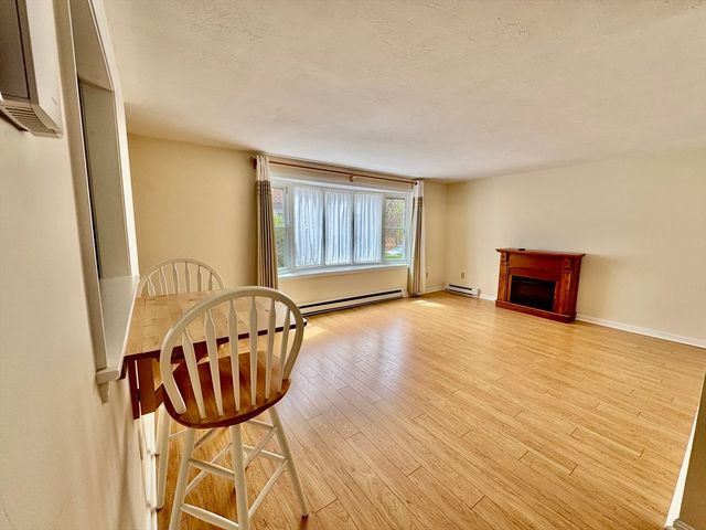 775 West Main St 5, Barnstable, MA 02601