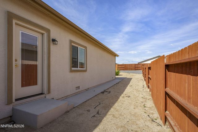 18673 Ginny Creek Court, Reno, NV 89508
