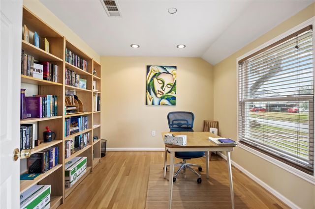 7559 Erath Street, Houston, TX 77023