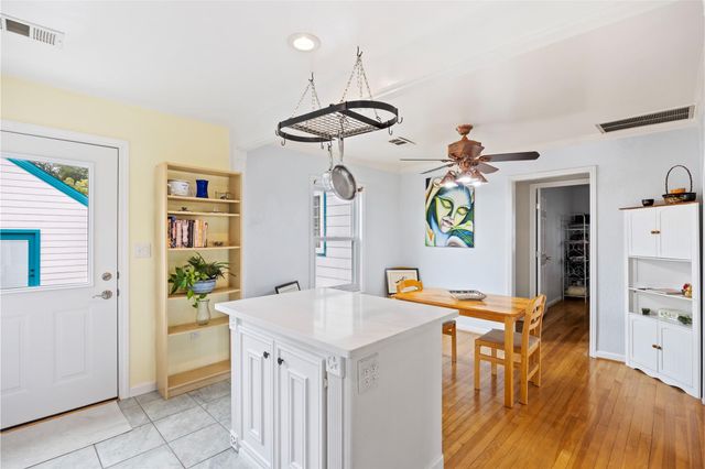 7559 Erath Street, Houston, TX 77023