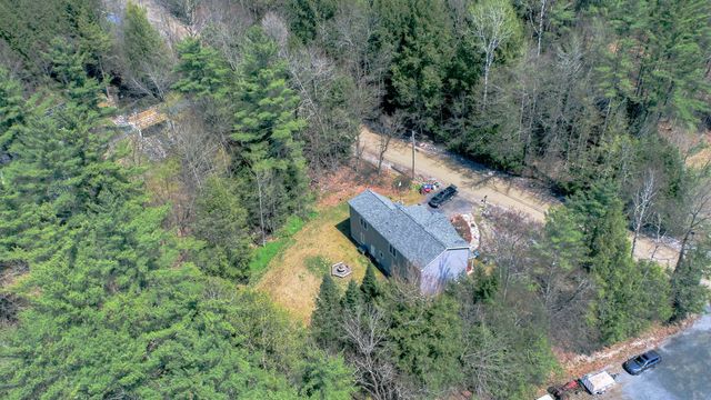 517 Stage Road, Richmond, VT 05477