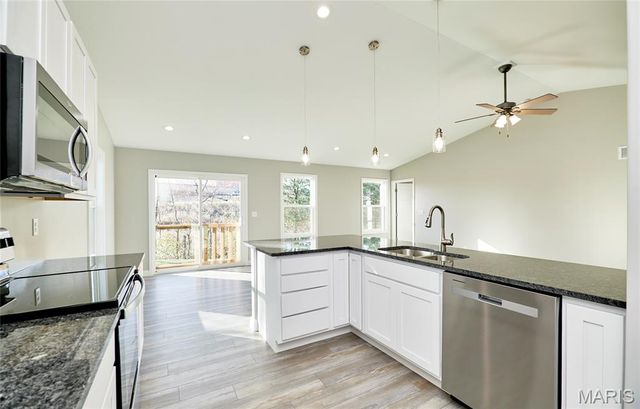 28549 Shallow Water Road, Warrenton, MO 63383